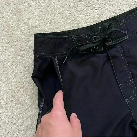 Prana Men’s Linear Board Swim Shorts Size 30 Inseam 10” Black - Picture 8 of 11